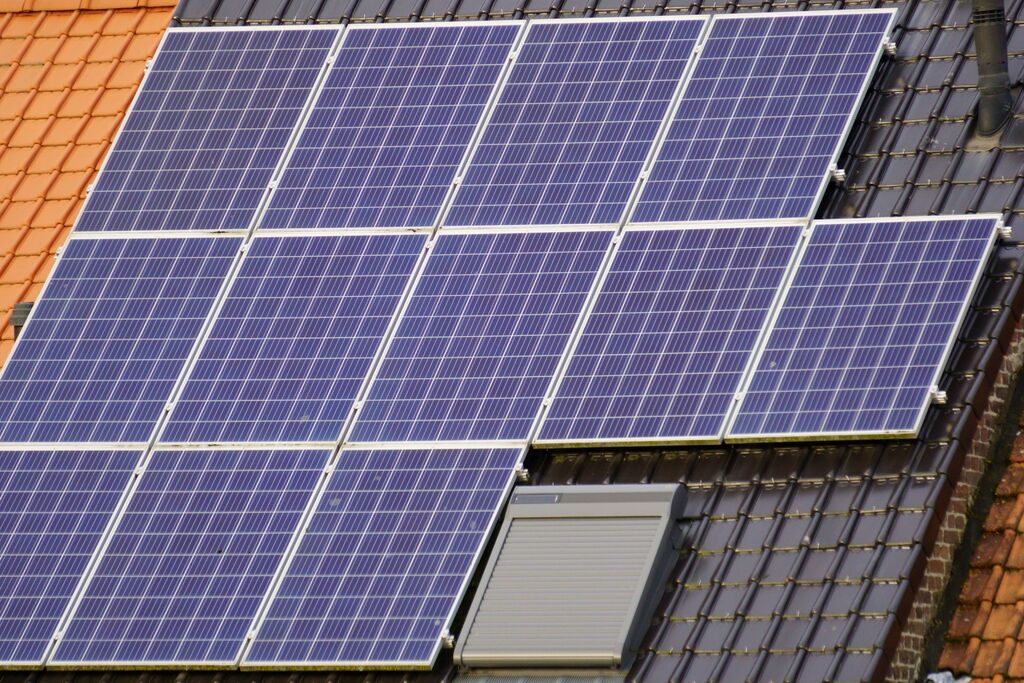 Comparing Solar Financing Solutions Available to Virginia Homeowners